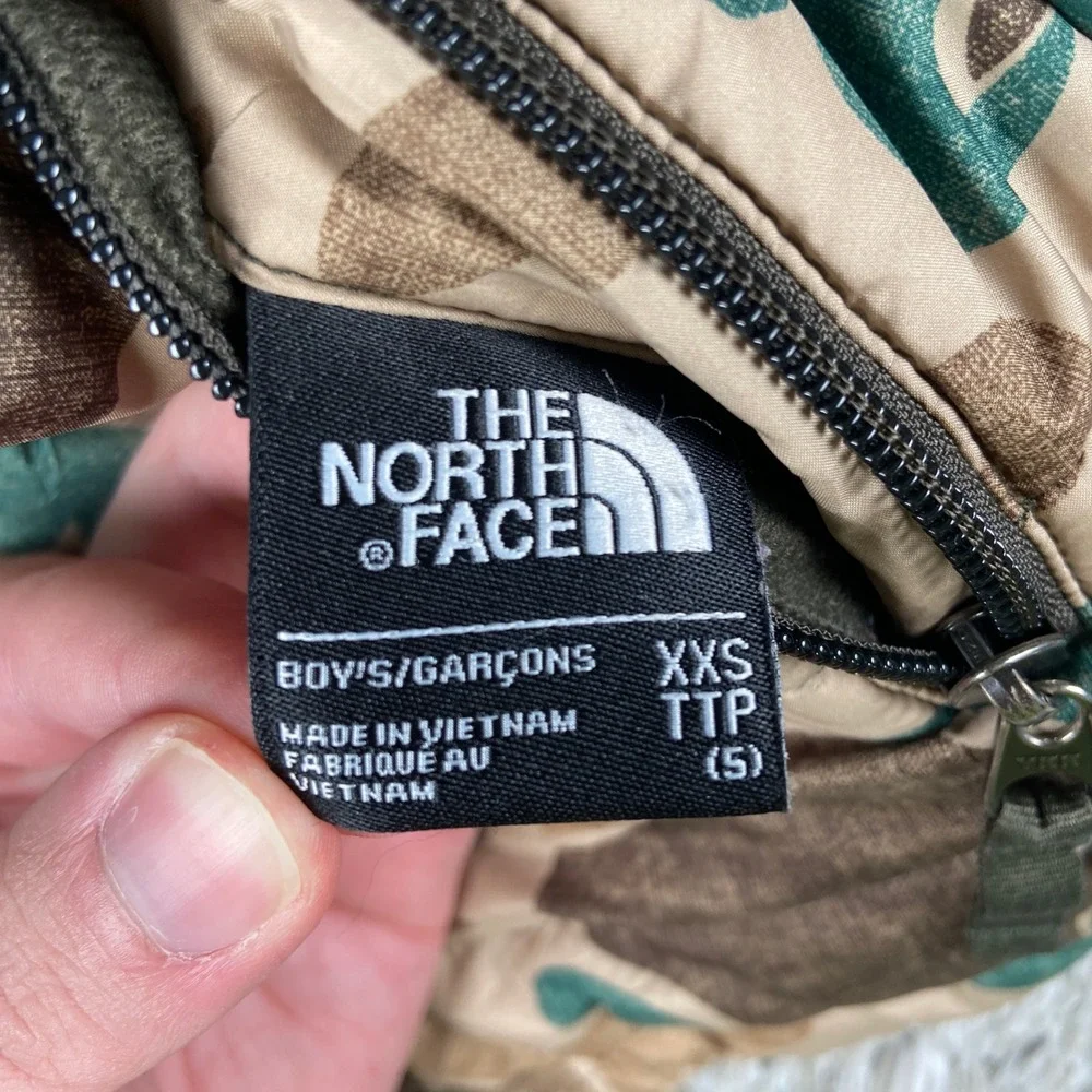 The North Face Reversible Mount Chimborazo Jacket Boys XXS 5 Green Camo Puffer